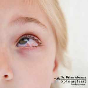Signs of a pediatric emergency eye infection
